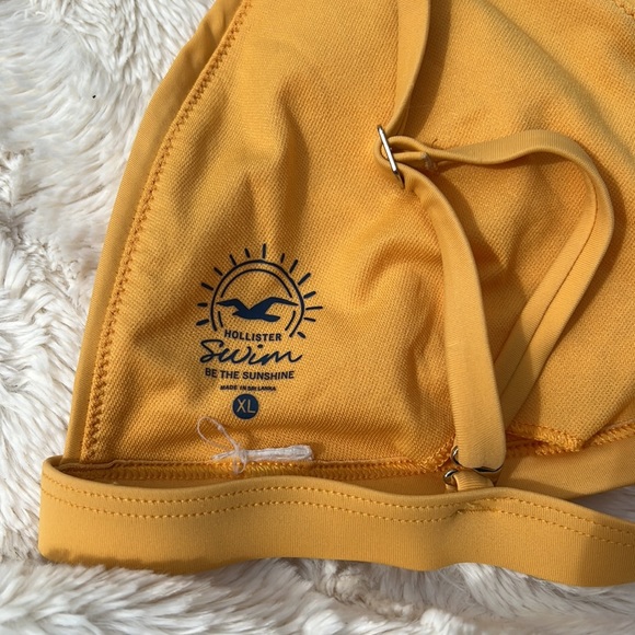 Hollister swim top - Picture 3 of 3